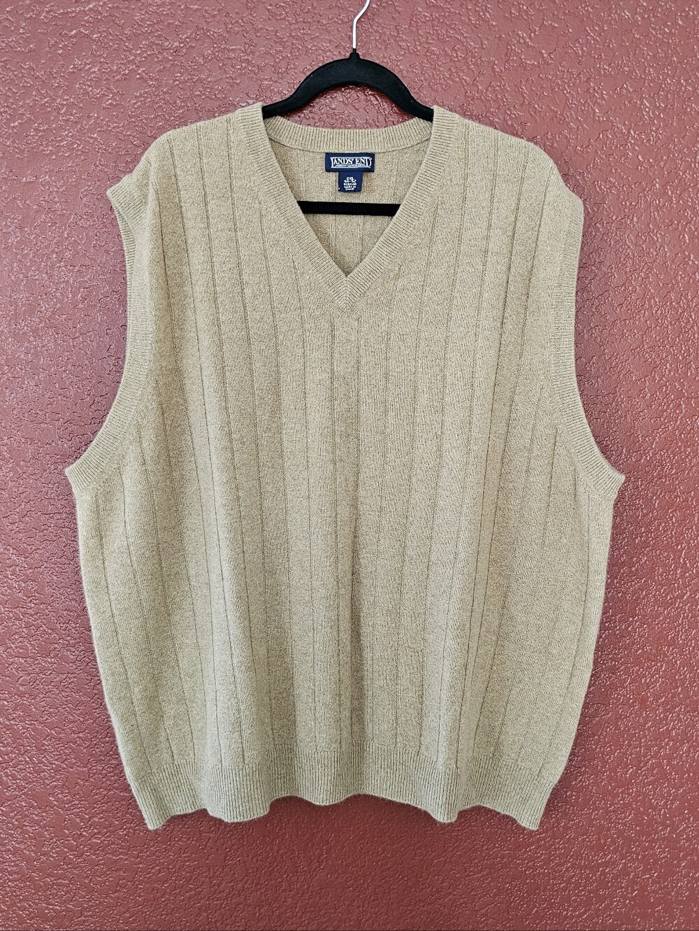 Lands' End Men's Light Tan V-Neck Ribbed Sweater Vest